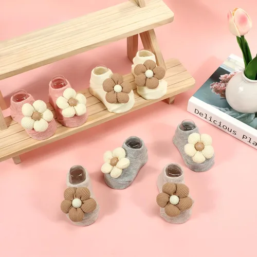 Miniatura 6 de Paquete de 4 calcetines para bebé, con empuñaduras antideslizantes de flores para bebés y niños pequeños, calcetines tobilleros de corte bajo