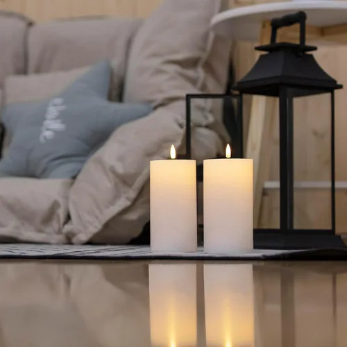 Miniatura 2 de volnyus Juego de 2 velas blancas sin llama (3 x 6 pulgadas), velas LED parpadeantes de cera que funcionan con pilas con temporizadores de control