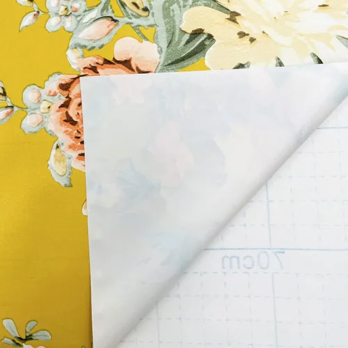 Miniatura 3 de Rollo de papel tapiz de 14.7 pies para despegar y pegar, diseño floral de peonía amarilla, vinilo fácil de usar contra salpicaduras