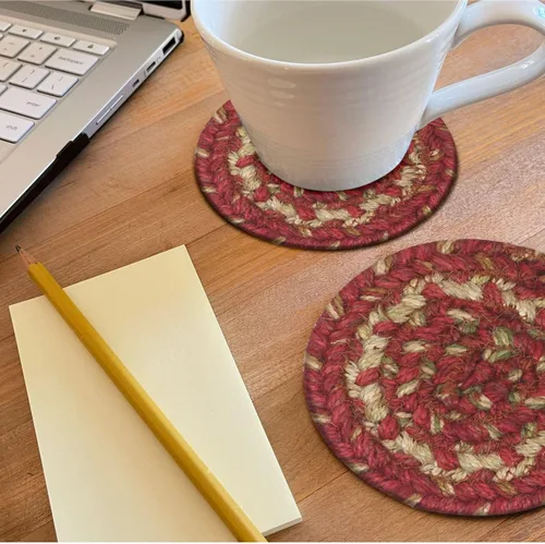 Homespice Posavasos tejidos de yute Apple Pie de 4 pulgadas, decoración cálida de campo, juego de 6, color rojo, duradero, absorbe la humedad, fácil