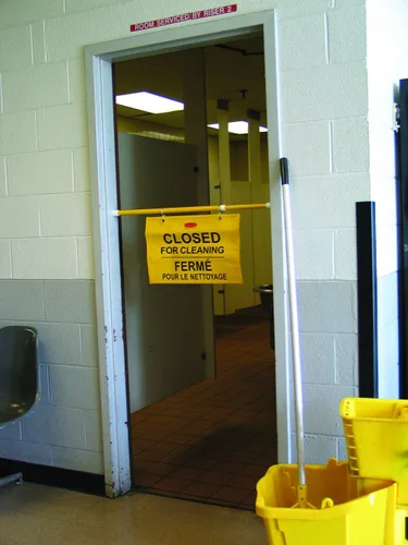 Miniatura 2 de Rubbermaid Commercial letrero de seguridad para colgar en sitio, multilingüe para impresión de limpieza, Amarillo, 1