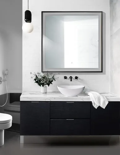 Miniatura 2 de Krugg Soho Espejo LED enmarcado para baño Espejo de tocador iluminado incluye atenuador y desempañador Montaje en pared vertical u horizontal
