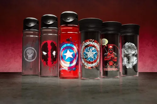 Miniatura 4 de Zak. Botella de agua con tapa abatible, diseños Tritan, DC Comics, gráficos Batman Retro., Extreme Punisher, Multicolor