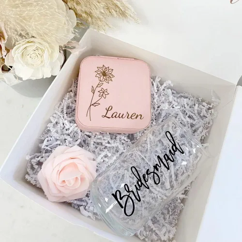 Miniatura 9 de Joyero de regalo para dama de honor, pequeño estuche de viaje personalizado de piel sintética portátil, cajas de propuestas de dama de honor, mini
