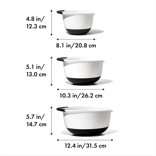 Miniatura 6 de OXO Good Grips - Juego de tazas medidoras en ángulo de 3 piezas (negro) y OXO Good Grips Juego de 3 cuencos de plástico para mezclar (blanco/negro)