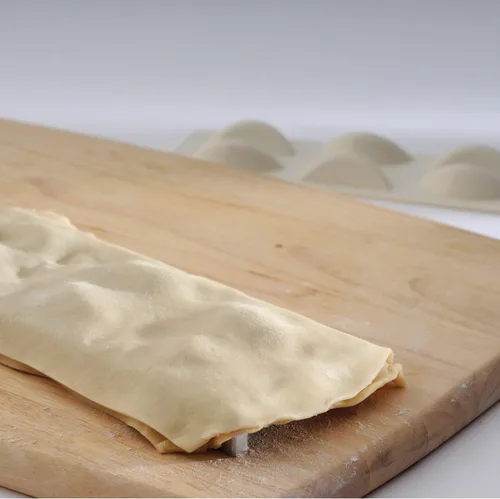 Miniatura 6 de Norpro Pierogi Maker con prensa de plástico, 7 onzas