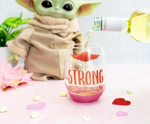 Miniatura 3 de Star Wars: The Mandalorian The Child, Baby Yoda - Vaso de vino sin tallo de lágrima de 20 onzas Vaso para mimosas, cócteles Artículos de bar