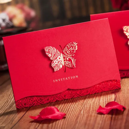 Miniatura 2 de Hosmsua 50 tarjetas de invitaciones de flora de encaje cortado con láser rojo con mariposa dorada y sobres para despedida de soltera, boda