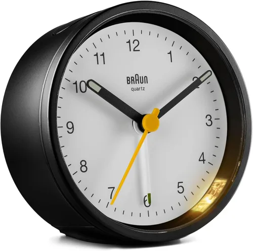 Braun Reloj despertador analógico clásico con repetición y luz, movimiento de cuarzo silencioso, alarma de pitido Crescendo en blanco y negro,