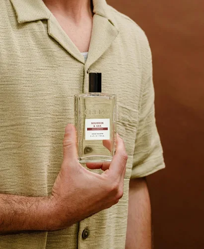 Miniatura 6 de Cremo Cologne For Men Bourbon & Oak - Spray de colonia para hombre, una sofisticada mezcla de especias de destilador, bourbon fino y roble blanco