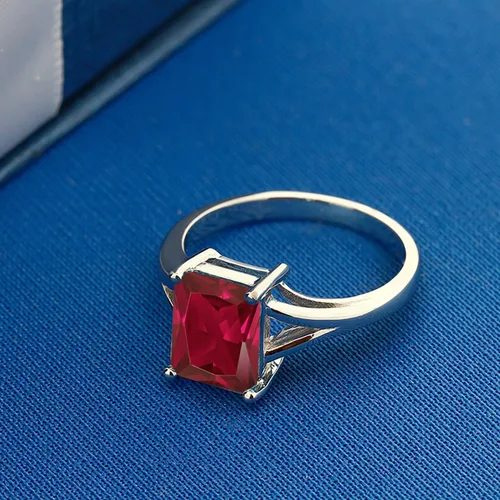 Miniatura 85 de Gem Stone King Anillo de compromiso solitario con diseño clásico de vástago dividido para mujer, plata de ley 925, piedra natal de piedra preciosa