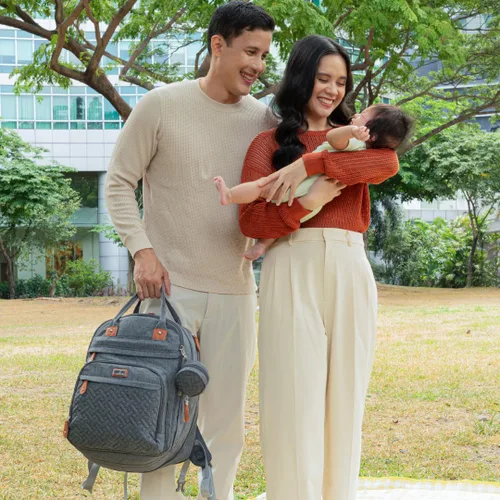 Miniatura 9 de BabbleRoo Mochila para pañales extragrande, bolsa de bebé expandible con hasta un 50% más de capacidad, bolsa de bebé esencial de viaje con Negro
