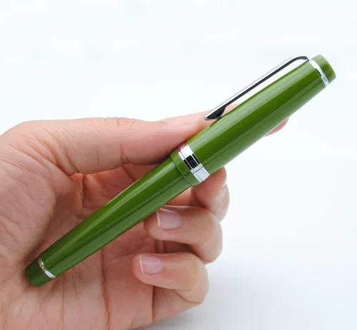 Miniatura 7 de JINHAO 82 - Pluma estilográfica con clip plateado (punta F 0.020 in, verde aguacate)
