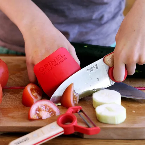 Miniatura 7 de Opinel Le Petit Chef - Juego completo de cocina de 3 piezas, cuchillo de chef con punta redondeada, protector de dedos, pelador, para niños y Rojo