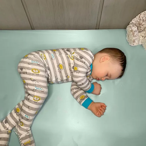 Miniatura 6 de Mulberry Park 19 Momme Funda de almohada de seda para niños y niños pequeños, evita la cabeza de cama y el encrespamiento, suave con la piel