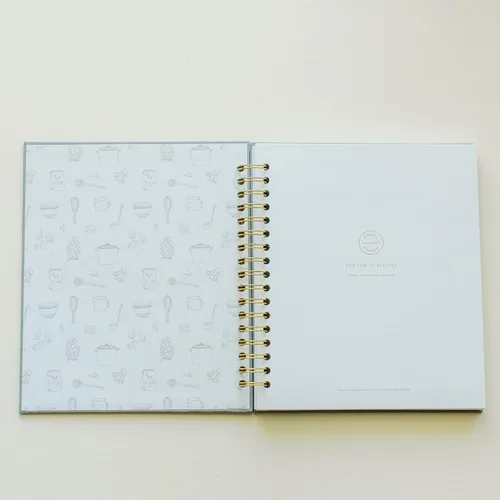 Miniatura 5 de Promptly Journals, Nuestras Recetas Familiares: Un Recuerdo de Comidas y Recuerdos (Aloe, Verde, Lino) Diario de recetas Diario de cocina