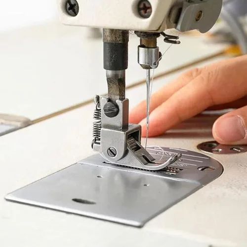 Miniatura 5 de Prensatelas de engranaje de hierro ajustable P363 Roller Zipper Presser Foot para máquina de coser Juki Brother Single Needle Lockstitch Máquina Pie