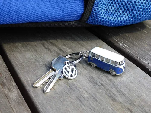 Miniatura 4 de BRISA VW Collection - Llavero de metal esmaltado 3D Volkswagen con diseño de autocaravana T1 Azul