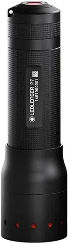 Linterna Ledlenser P7 LED todo terreno, 450 lúmenes, enfoque ajustable, haz de luz de larga distancia de 300 m, funciona con 4 pilas AAA, pilas