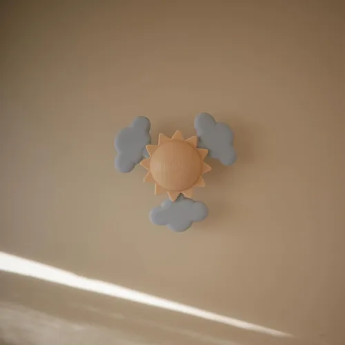 Miniatura 2 de mushie Juguete giratorio de succión Sunshine Juguetes sensoriales para niños pequeños para baño y juego