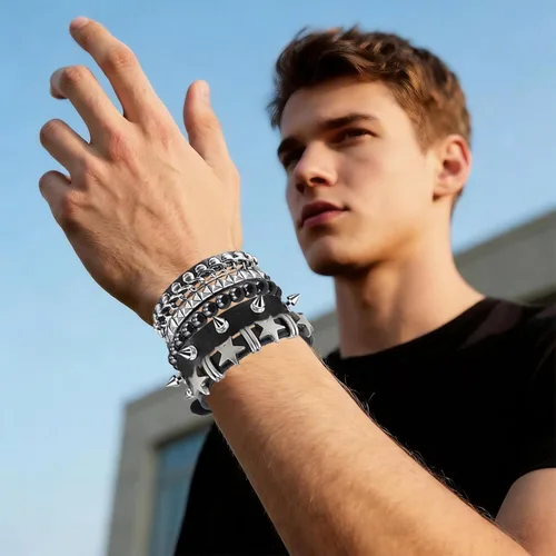 Miniatura 5 de Juego de 4 pulseras punk rock con tachuelas, pulseras de cuero para hombres y mujeres, pulseras con pinchos y accesorios emogóticos para fiestas