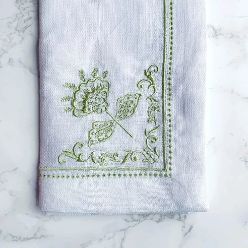 Miniatura 5 de s Signature Kitchen Collection - Juego de servilletas de lino blanco con bordado floral multicolor y punto de vainica