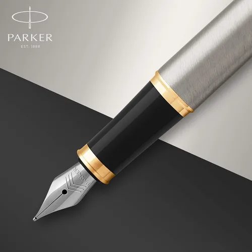 Miniatura 4 de Pluma fuente Parker IM Punta fina de metal satinado con recarga de tinta azul 1931649 Brushed Metal and Gold