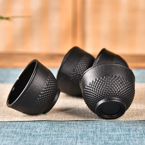 Miniatura 3 de Sungmor Tazas de Té de Hierro Fundido Negras, Juego de 4 y 5 oz - Tazas de Té Japonesas con Interior Esmaltado, Juego de Té Tradicional Gongfu