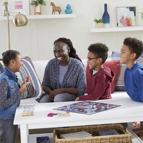 Miniatura 7 de Monopoly: Transformers Edition - Juego de mesa para 2 a 6 jugadores, niños de 8 años en adelante, incluye fichas Autobot y Decepticon