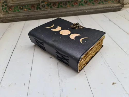 Miniatura 3 de Diario de cuero con diseño de sol y luna, hecho a mano, vintage, libro de sombras, pequeño diario antiguo hecho a mano con borde de cubierta