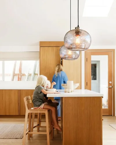 Miniatura 7 de CASAMOTION Lámpara colgante de techo de vidrio soplado a mano, luz colgante rústica moderna, vidrio transparente con semillas y polvo de arena