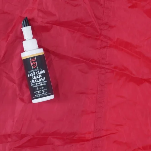 Miniatura 6 de STAR BRITE Spray impermeabilizante, impermeable, repelente de manchas + protección UV, 64 onzas (081964) y sellador Gear AID Seam Grip FC de secado