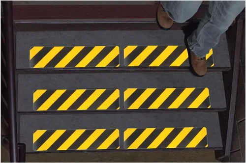Miniatura 2 de 3M Safety-Walk Banda reflectante antideslizante de precaución, Negro/Amarillo, 613BY-T6X24, 6" x 24