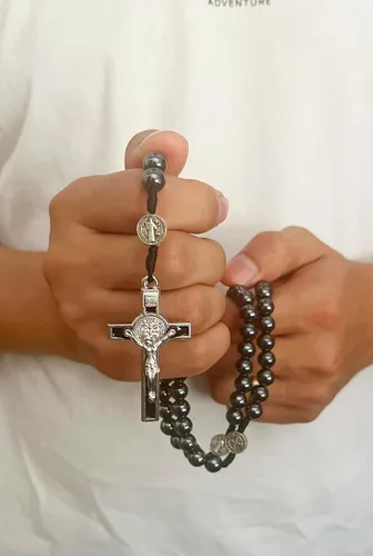Miniatura 5 de Rosario católico de hematita para hombre de 0.315 in Rosario duradero para oraciones, meditación y protección espiritual, ideal para uso diario