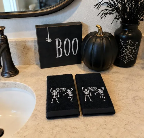 Miniatura 5 de Serafina Home Toallas de mano de baño de Halloween, fantasmas bordados, diseño Boo, juego de 2, color negro, 16 x 25 pulgadas