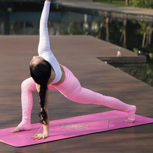 Miniatura 4 de Liforme Esterilla de yoga de viaje – Sistema de alineación patentado, agarre guerrero, antideslizante, ecológico, ultraligero y resistente al sudor