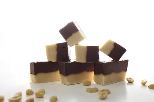 Nuts To You - Dulce de chocolate suave y cremoso de mantequilla de maní de 8 onzas | Dulce gourmet fresco | Fudge artesanal decadente y delicioso