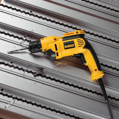 Miniatura 4 de DeWalt DWD112 - Taladro con empuñadura de pistola VSR, 3/8 pulgada, 8.0 Amp, con portabrocas sin llave, completamente de metal