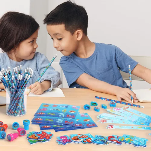 Miniatura 6 de PerKoop 168 Piezas Bajo el Mar Papelería Temática Oceánica Rellenos de Bolsas de Regalos Suministros de Fiesta con Mini Cuaderno Oceánico Lápiz