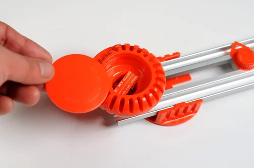 Miniatura 5 de NT Cutter Cortador de tablero ovalado y circular de 45 grados, 1 cortador (OL-7000GP), rojo