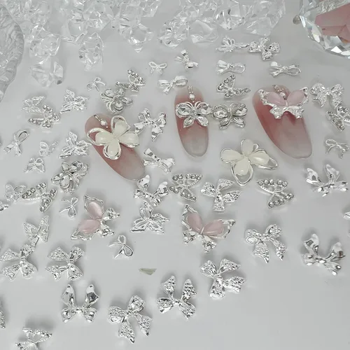 Miniatura 4 de Juego de 115 dijes de uñas con lazo de mariposa 3D, joyería de diamantes de imitación de metal, accesorios de aleación brillante Y2K para diseño