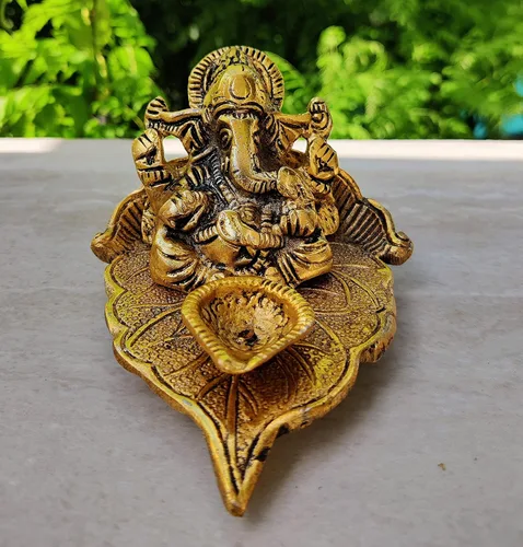 Miniatura 9 de Lord Ganesha. Figura decorativa con rata para el mandir del templo del hogar. Estatua de Ganesh Chaturthi. Dios hindú Indian Pooja. Artículo