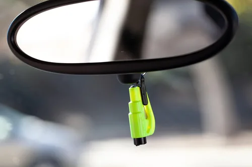 Miniatura 4 de resqme Paquete de 25 llaves de emergencia originales para escape de automóvil, cortador de cinturón de seguridad 2 en 1 y rompeventanas, fabricado
