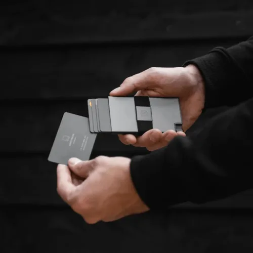 Miniatura 46 de Ekster Aluminum Cardholder Wallet for Men Metal Wallets with RFID Blocking Layer Slim & Minimalist Aluminum Wallet with Push Button for Quick