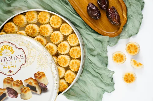 Miniatura 8 de Zaitoune Maamoul Date Cookies – 18 oz – Auténticos dulces de Oriente Medio Galletas árabes con dátiles – Regalos de postre premium en lata elegante