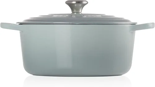 Miniatura 4 de Le Creuset Horno holandés redondo de hierro fundido esmaltado, 7.25 cuartos de galón, Sal marina Sea Salt