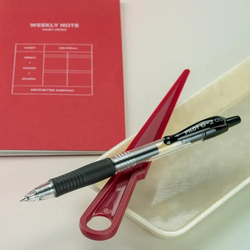Miniatura 9 de Bolígrafos Pilot G2 Premium de Gel, Punta Extra Fina de 0.5 mm, Bolígrafos de Gel de Tinta Negra, Paquete de 12 - Ideal para Escuela, Diario