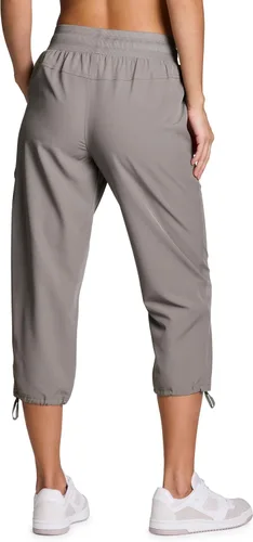 Miniatura 43 de RBX - Pantalón capri deportivo con cordón,ligero, con bolsillos y estilo cargo, para mujer