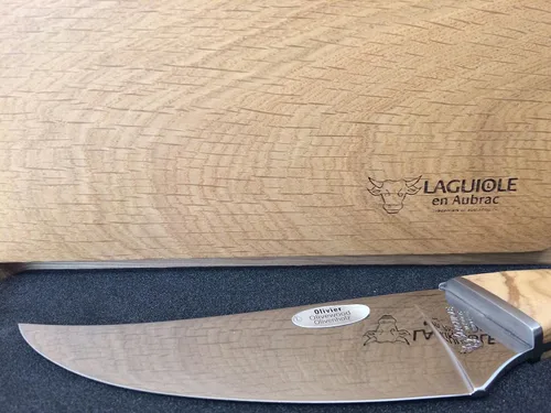 Miniatura 5 de Laguiole en Aubrac Cuchillo de queso hecho a mano 'Le Buron' KMF99OLI/LZB1 Mango de madera de olivo