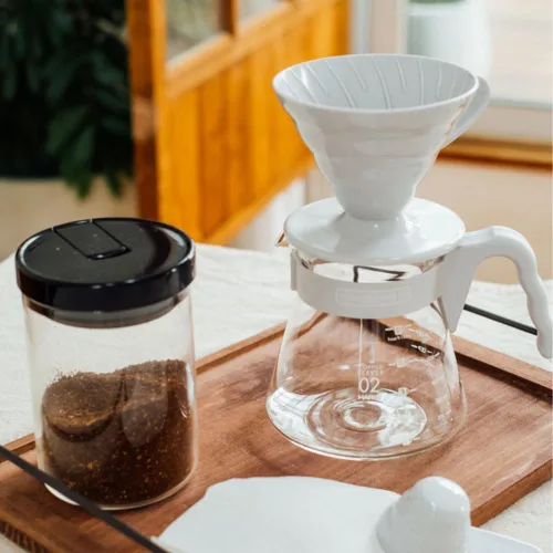Miniatura 2 de Hario V60 juego básico para servir café con gotero, servidor de vidrio, cuchara y filtros, tamaño 02, gris pálido